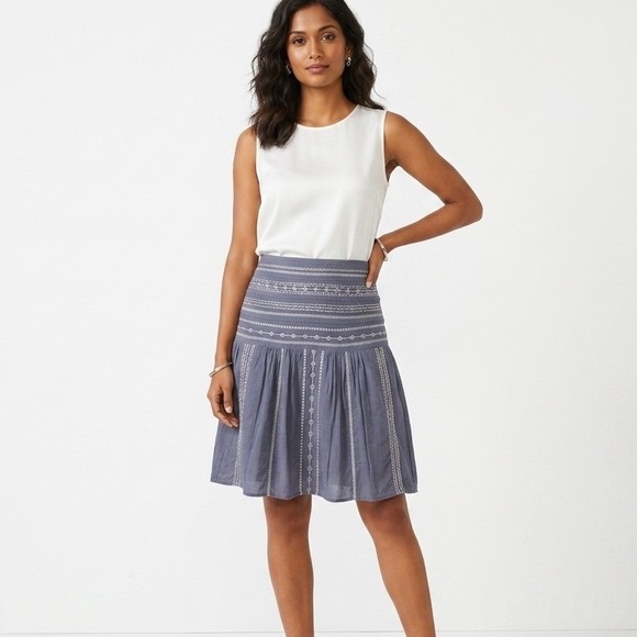 White House Black Market Dresses & Skirts - White House Black Market Skirt Womens 10 Blue Boho Embroidered Drop Waist Mini